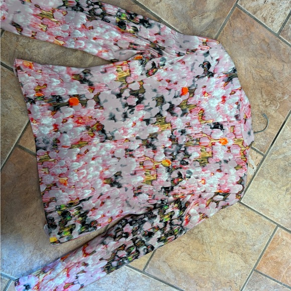 Luisa Cerano pink abstract fitted blazer. - Picture 3 of 4